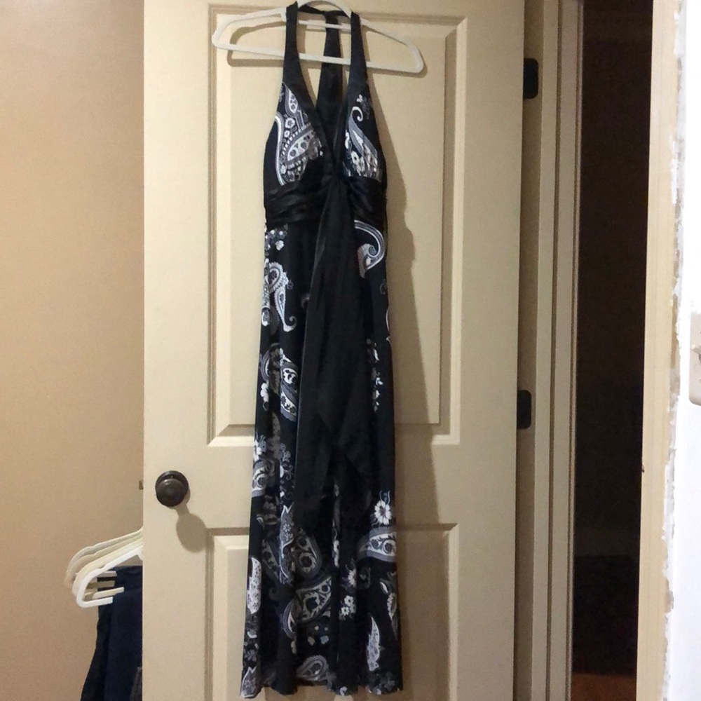 Women’s party or evening dress